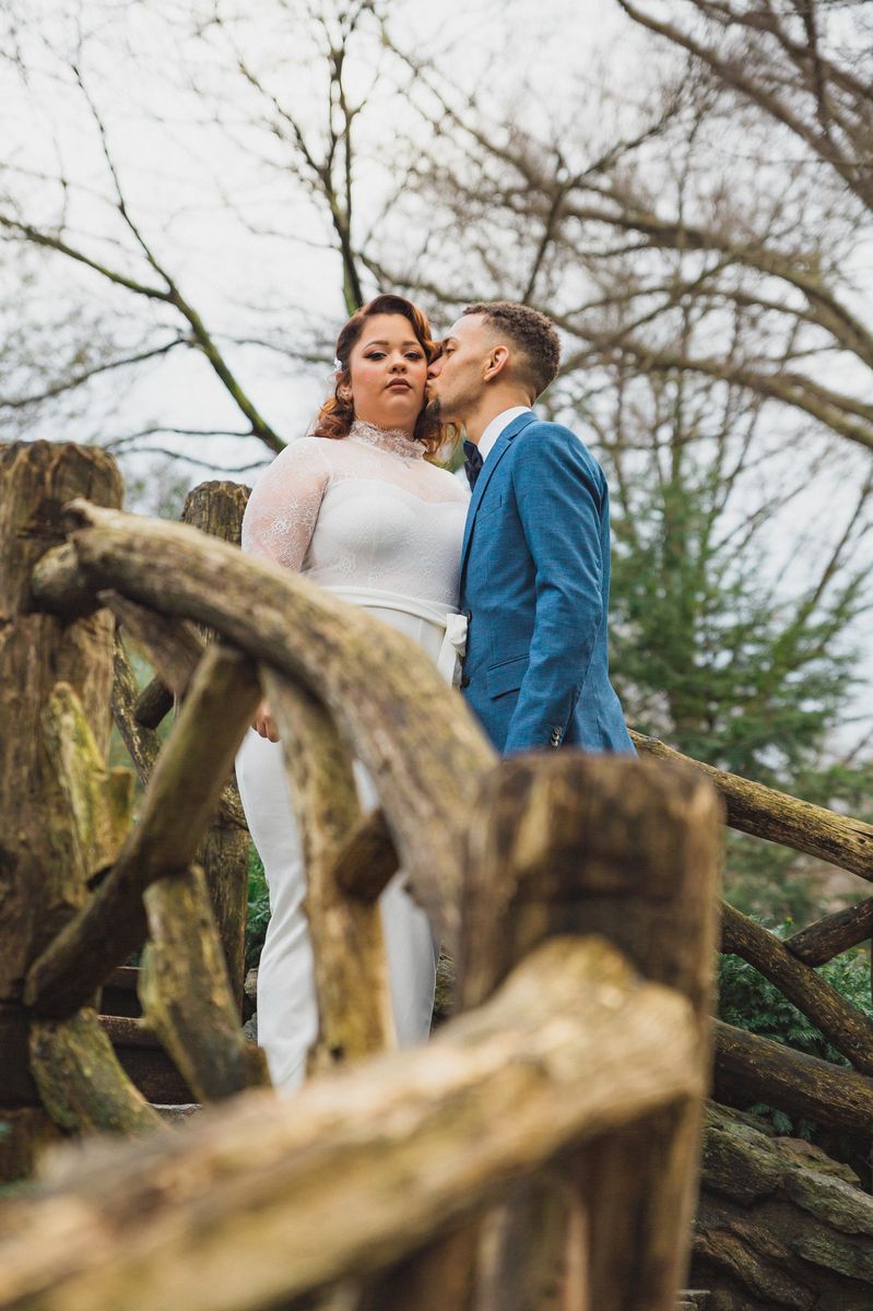 The bridge at Shakespeare Garden - Central Park Wedding - New York City